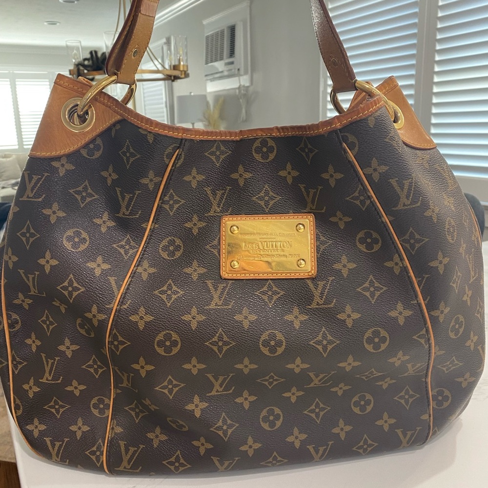 Louis Vuitton Galliera authentic Shoulder Bag